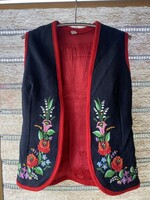 Tradicionális kalocsai mellény