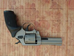 Alfa G040 gumilövedékes revolver, cerakote felüleltkezelés, gumimarkolat