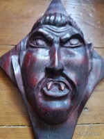 Drakula fafaragás faragott dombormű