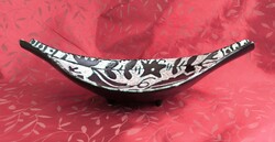 Gorka Géza(1894-1971): Nagy kínáló. Iparművészeti kerámia. Jelzett.