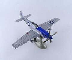 1Z566 P-51 Mustang vadászrepülőgép makett