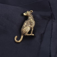 CARTIER ÁLTAL MEGÁLMODOTT PÁRDUCOS BROSS ZÖLD SZEMMEL AMI PICIKE KRISTÁLY.