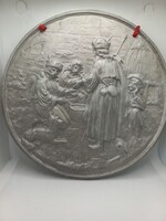 Retro szép kidolgozású alumínium fali dombormű, népi jelenetes