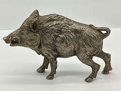 Masszív bronz vaddisznó szobor – 28 cm – súlyos, részletgazdag vadászati dísztárgy