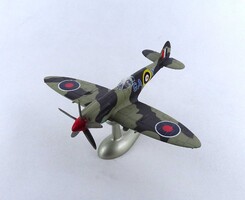 1Z567 Supermarine Spitfire vadászrepülőgép makett
