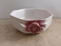 Oktogon (nyolcszögletű)