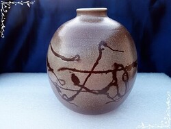 Jelzett kerámia váza - Illés