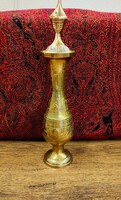 Autentikus kézi készítésű hindu réz váza "Lota"– gazdagon díszített, tetővel