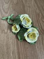 Nagy Herendi  három sárga rózsás csokor.