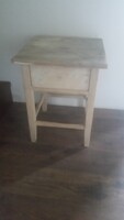 Régi kis fiókos asztal , előkészítő asztalka 64 cm magas