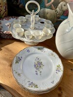 11 személyre teríthető, antik, ibolyával dekorált tojástartó tál + 11 darab lapostányér