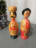Kézzel festett fa népi figura pár – szétnyitható tároló / vintage dísztárgy