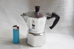 Kotyogós presszó kávé , kávéfőző , klasszikus Bialetti ~ 130ml , ~ 2-3 adag , retro dizájn
