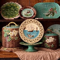 Schütz Cilli áttört peremű  fajansz dísztányér.