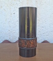 Iparművész  vörösréz henger váza sport alakos díszítéssel  FŐÉV Fővárosi óra és Ékszeripari Vállalat