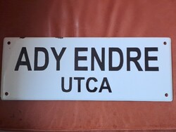 Szép állapotú, régi zománcozott tábla / zománctábla / utcanév-tábla "ADY ENDRE UTCA"