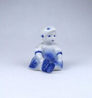 1Z735 Régi kék fehér mázas fejkendős Zsolnay porcelán kislány