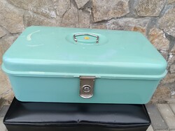 Vintage mentazöld zománcozott fém kenyértartó – békebeli hangulat