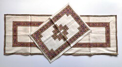 Antik hagyományos Rákóczi mintás beregi keresztszemes futó és díszpárna huzat