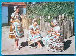 Tradicionális kalocsai népviselet, üdvözlő képeslap,1965, futott