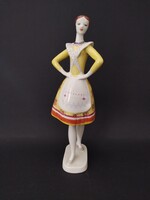Hollóházi porcelán "Bujáki táncos"