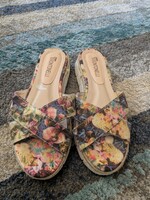 MONTONELLI  márkás női 38-as nyári papucs, utcai papucs