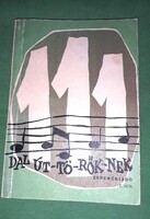 1959.Juhász Frigyes: 111 dal úttörőknek zene könyv a képek szerint ZENEMŰ