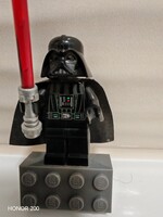20 éves Lego minifigura, Darth Vader nagyúr, mágneses legotalpon. Star wars