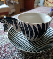 Különleges, kézzel festett Zebra kerámia csésze aljjal – Safari stílus