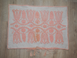 RITKA RÓZSASZÍNŰ KALOTASZEGI NAGYÍRÁSOS DÍSZPÁRNA HUZAT, HÁZIVÁSZONRA HÍMZETT