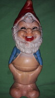 Retro trafikáru bazáráru nagyméretű sípolós gumi törpe figura 28 cm a képek szerint