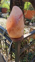 Nagy sólámpa eladó 2,2 kg 22 cm magas.