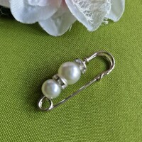 Kitűző, bross BRO388A - Gyöngyös melltű 13x38mm - fehér