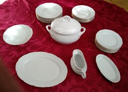 Fehér porcelán Thun étkészlet,  Herendi leveses tállal, azonos kosár mintával 23 db-os