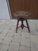 Antique Neo-Renaissance Piano Chair