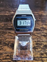 Ritka Vintage Casio B612 Digitális Karóra - Friss Elemmel, Letisztult Retro Stílusban, Gyűjtői Darab