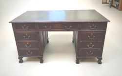 Antik bőrbetétes íróasztal B683