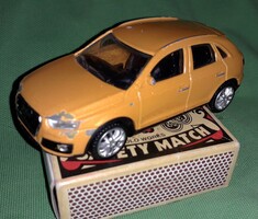 Minőségi RASTAR AUDI Q3 minőségi fém modell játék kisautó 1:43 a képek szerint