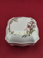 Zsolnay pillangó tavasz 10 x 10 cm-es bonbonier