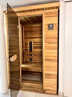 Sauna , 4 infra lámpával, vezérlő panel és extra só fallal , beepitett ventilációval 11.ker Bikás...