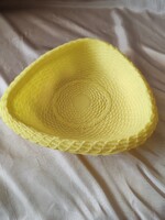 Retro Plastic Basket Weave Pattern Triangular Basket