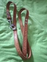 Valódi bőr kutya póráz, 116 cm hosszú, nem használt, szép díszes.