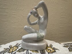 Aquincum porcelán női akt.