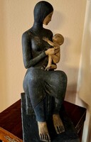 Bábel Anita: Anya gyermekével c. kerámia szobor