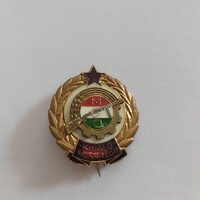 KIVÁLÓ MUNKÁSŐR kitüntetés, jelvény