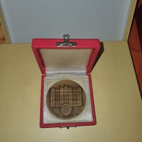 Magyar Nemzeti Bank bronz emlékplakett dobozában nyugdíjbavonulás alkalmából (1966)