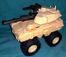 2011.Eredeti MATTEL - USA MATCHBOX - NAGY MÉRETŰ lendkerekes TANK kisautó a képek szerint