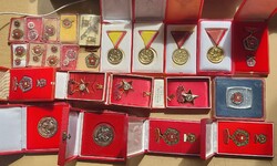 Szocialista hagyaték sok db . F2026