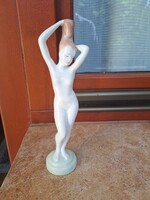Aquincum - Budapest porcelán fésülködő akt