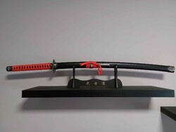 Japán katana ÁLLVÁNNYAL együtt